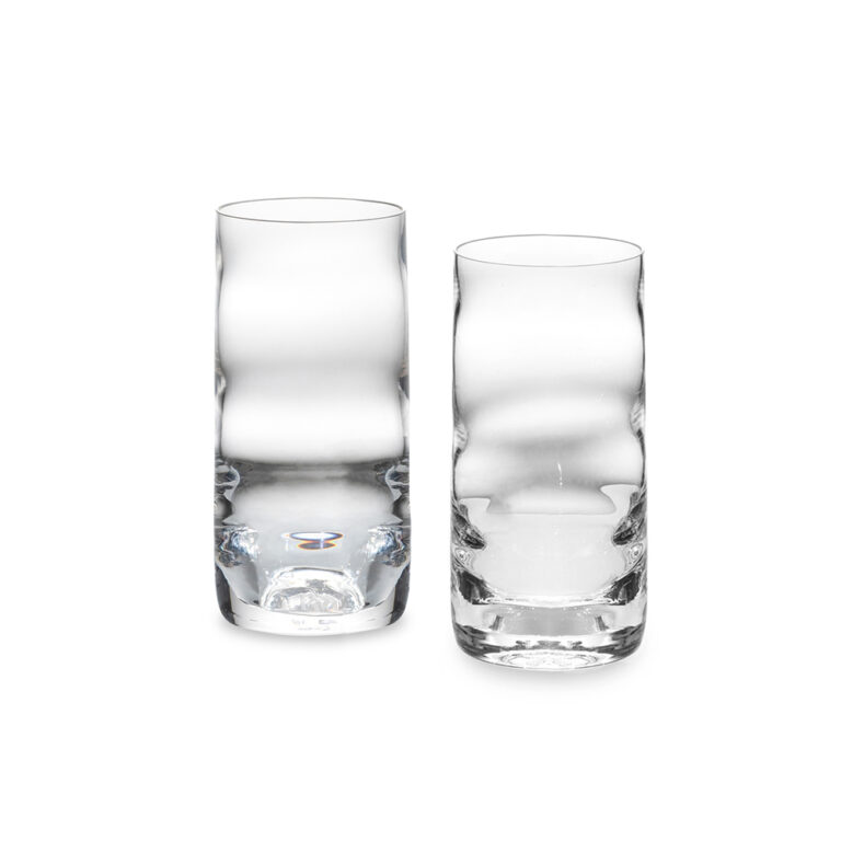 Set of two tall crystal glasses in clear variant